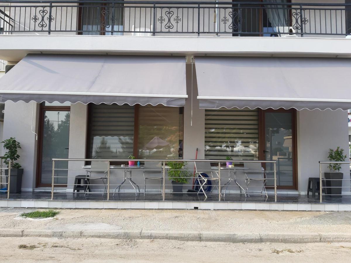 Soula'S Sunshine Apartments Nea Karvali Exterior foto